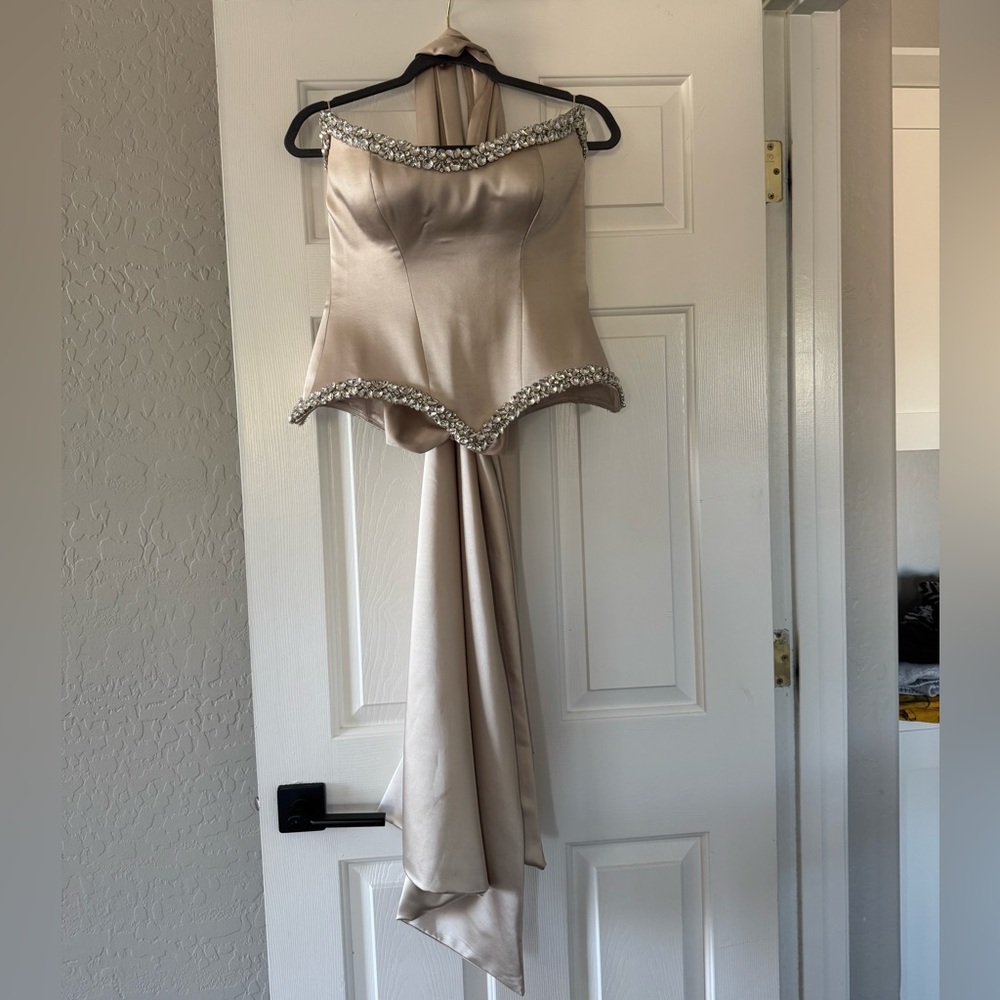 Elegant Beaded Cream Evening Gown - Picture 9 of 11